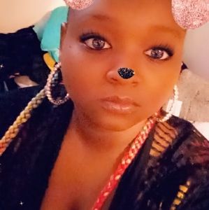 Meet your Posher, Yasmine